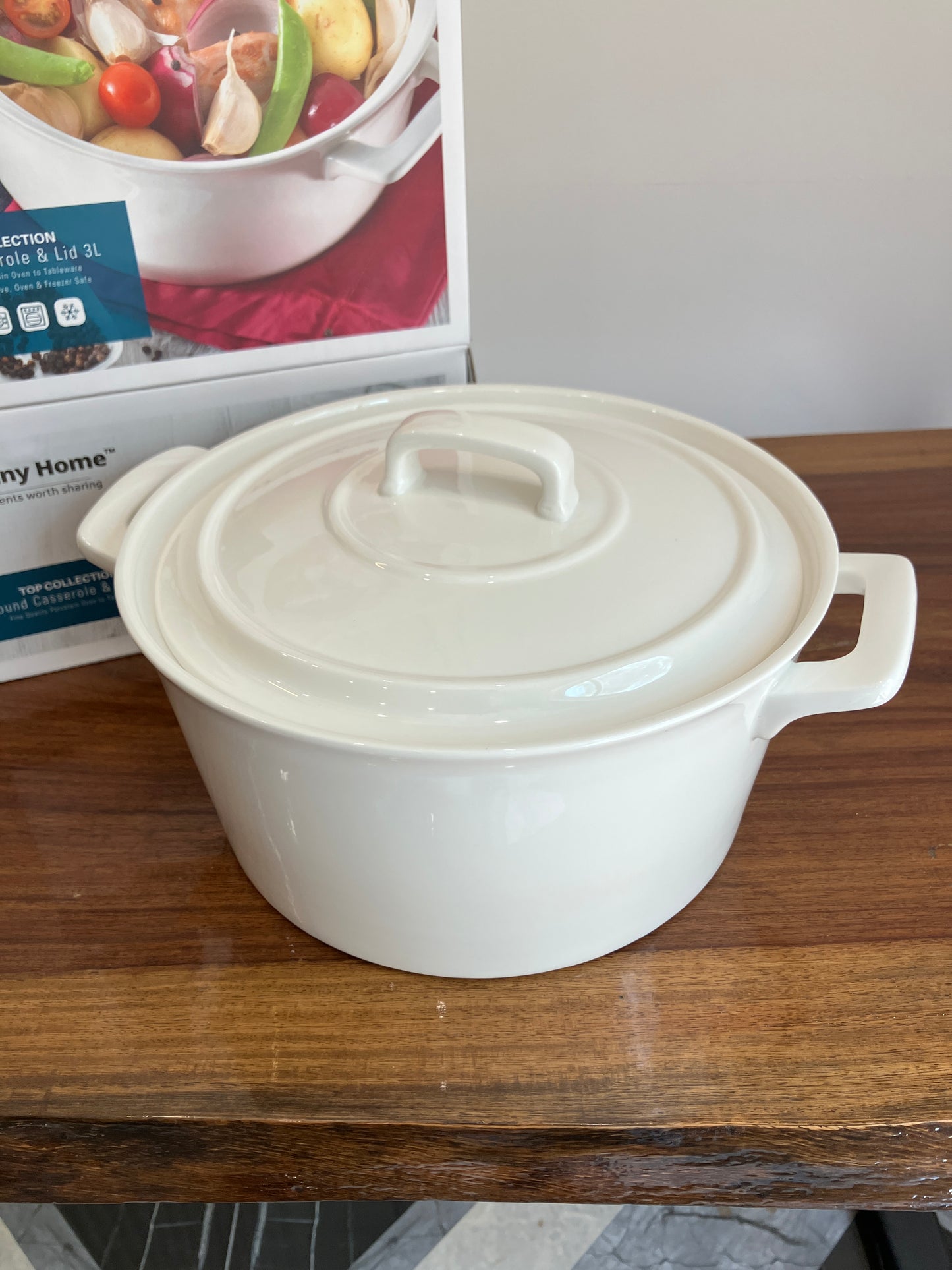Danny Home Round Casserole & Lid 1Pcs