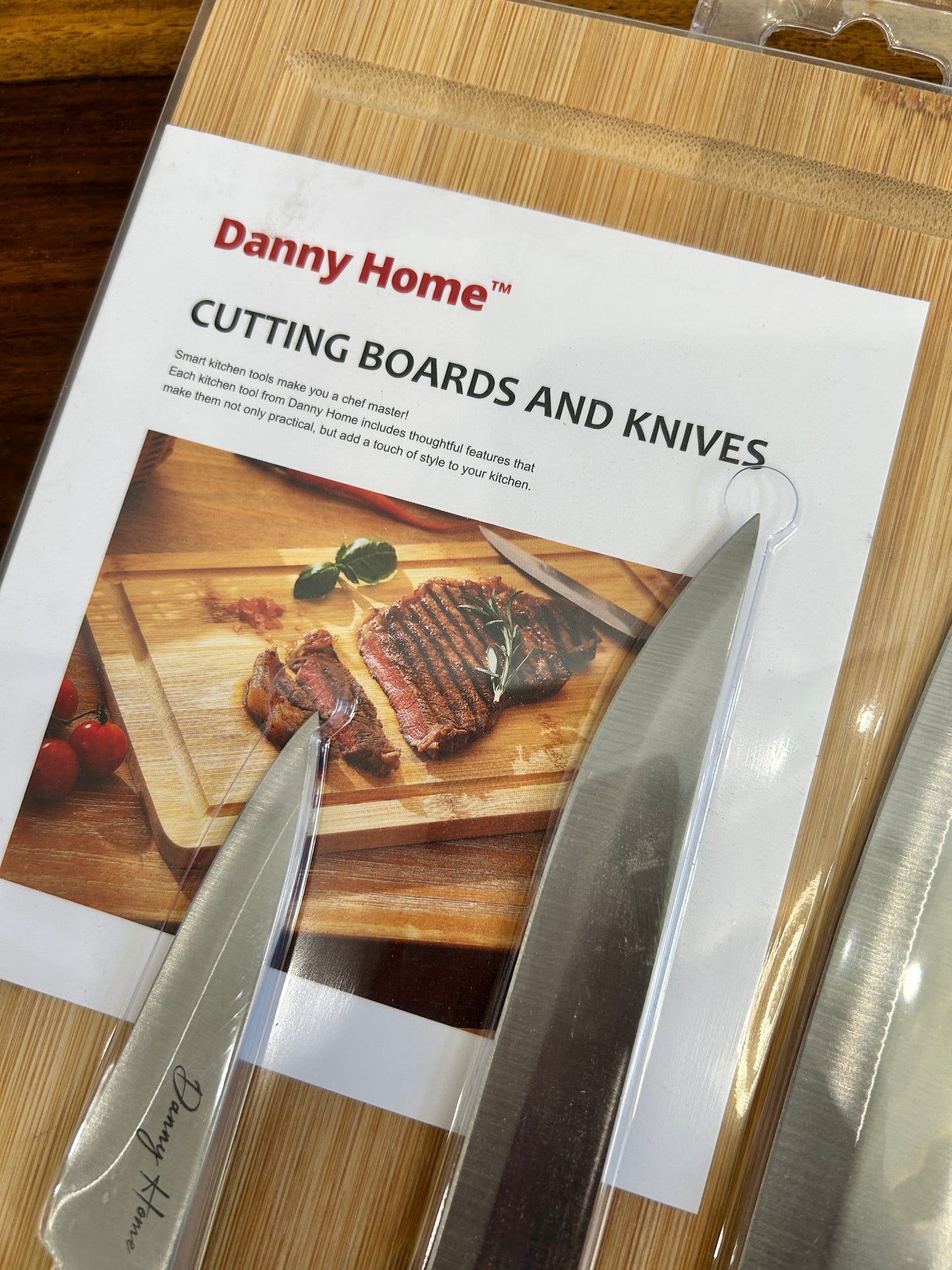 Danny Home Knives & Cutting Board Set