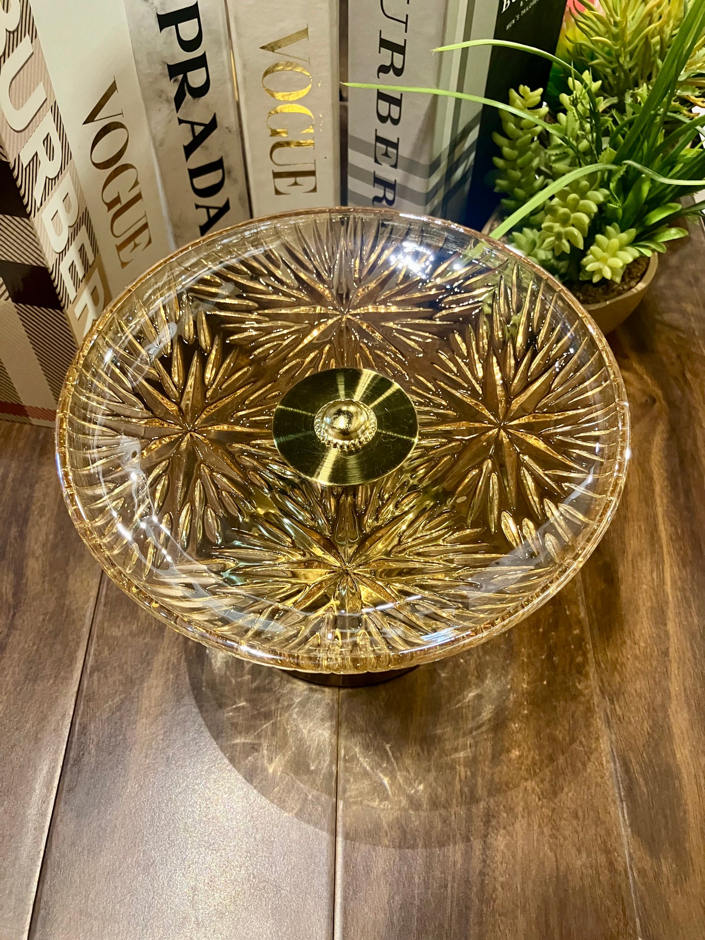 Candy Bowl With Metallic Base 1Pcs