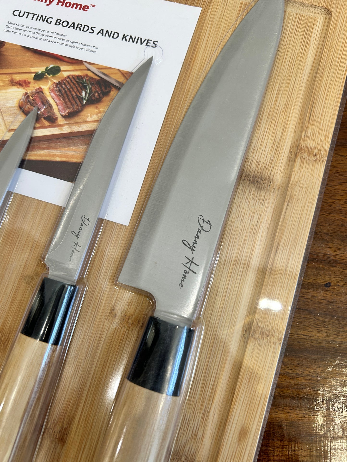 Danny Home Knives & Cutting Board Set