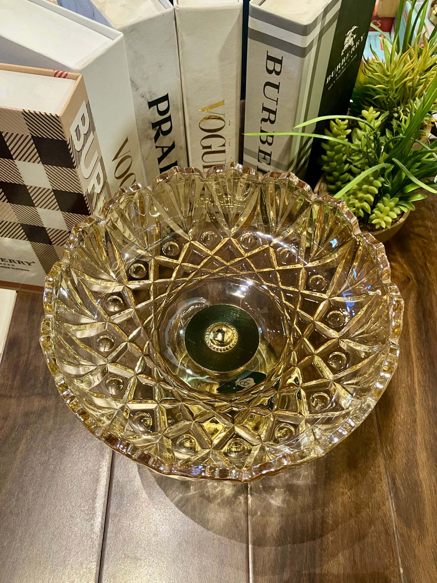 Candy Bowl With Metallic Base 1Pcs
