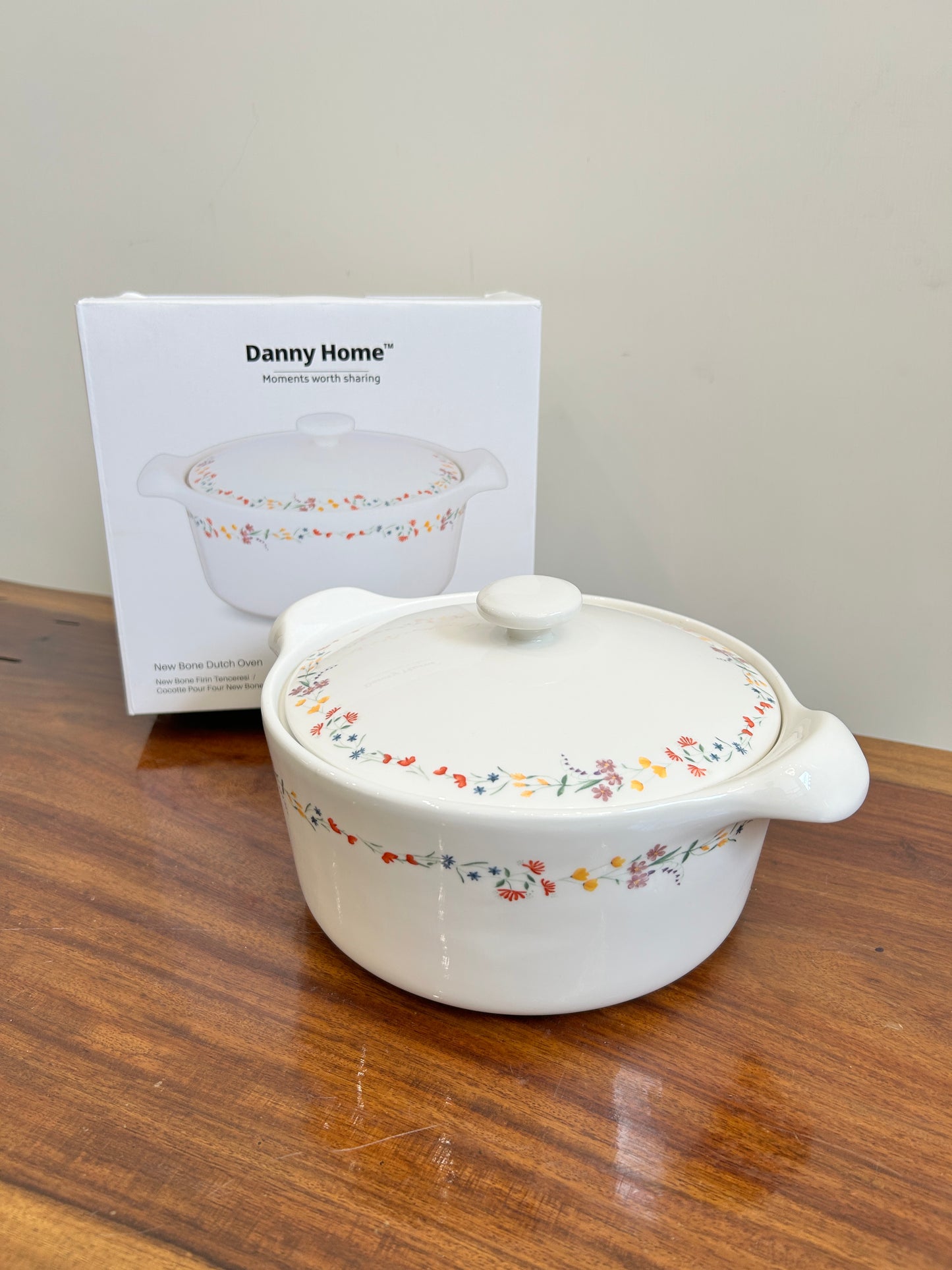 Danny Home Bone Oven Casserole With Lid 1Pcs