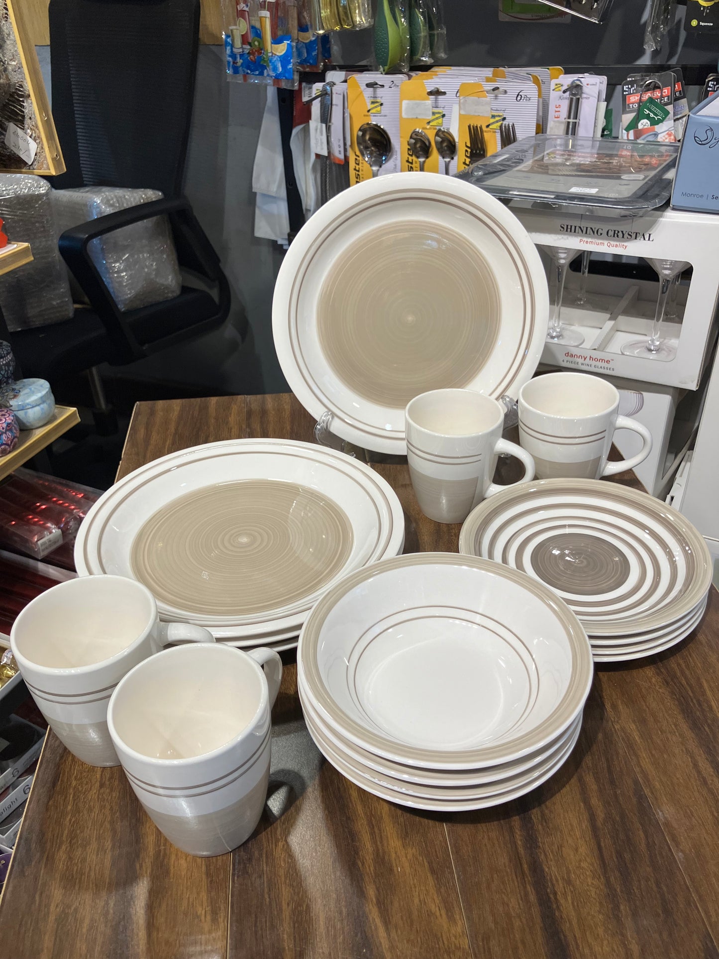 Break Fast Set (16Pcs)