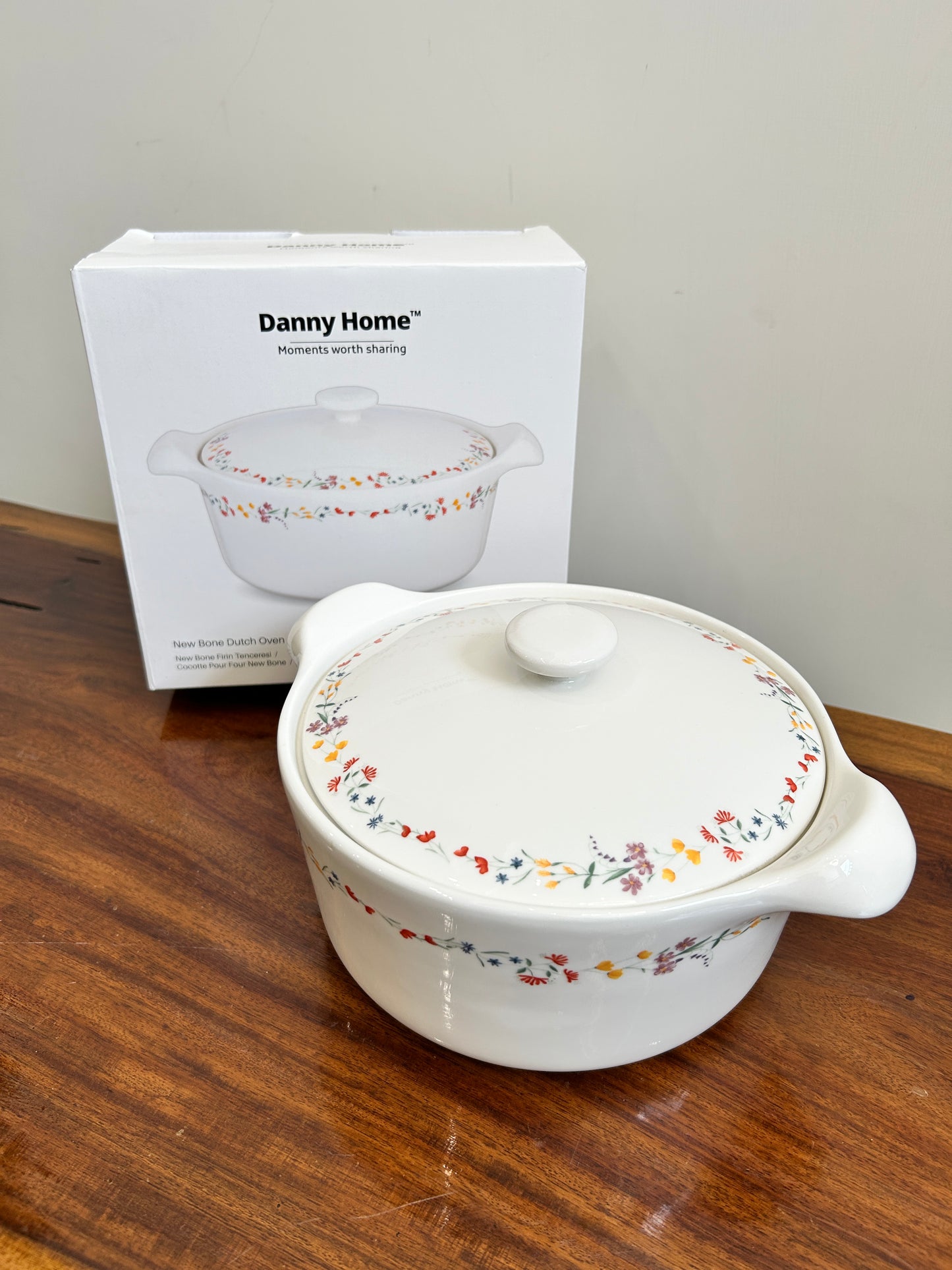 Danny Home Bone Oven Casserole With Lid 1Pcs