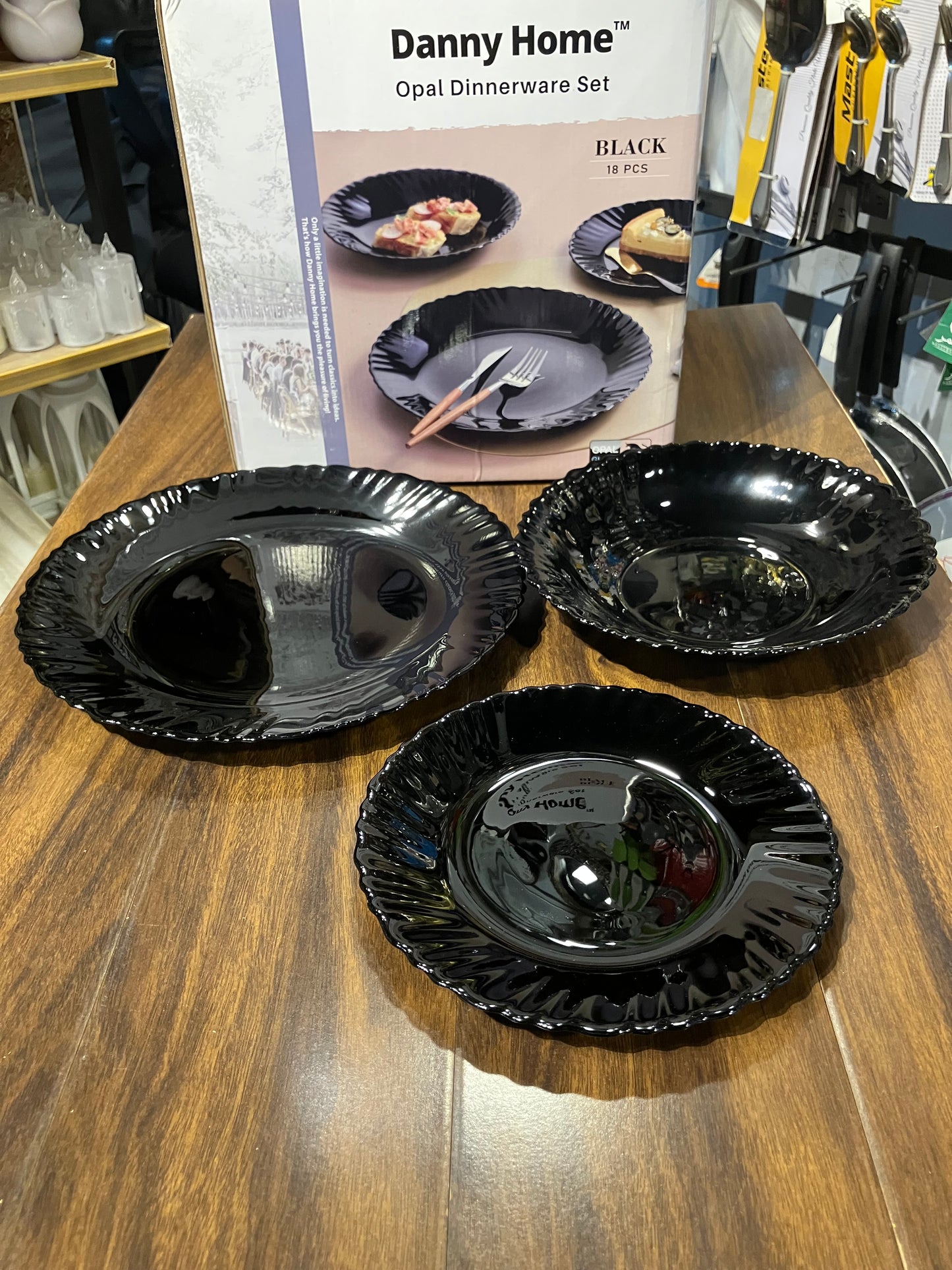 Danny Home Opal Plate Black Set 18Pcs