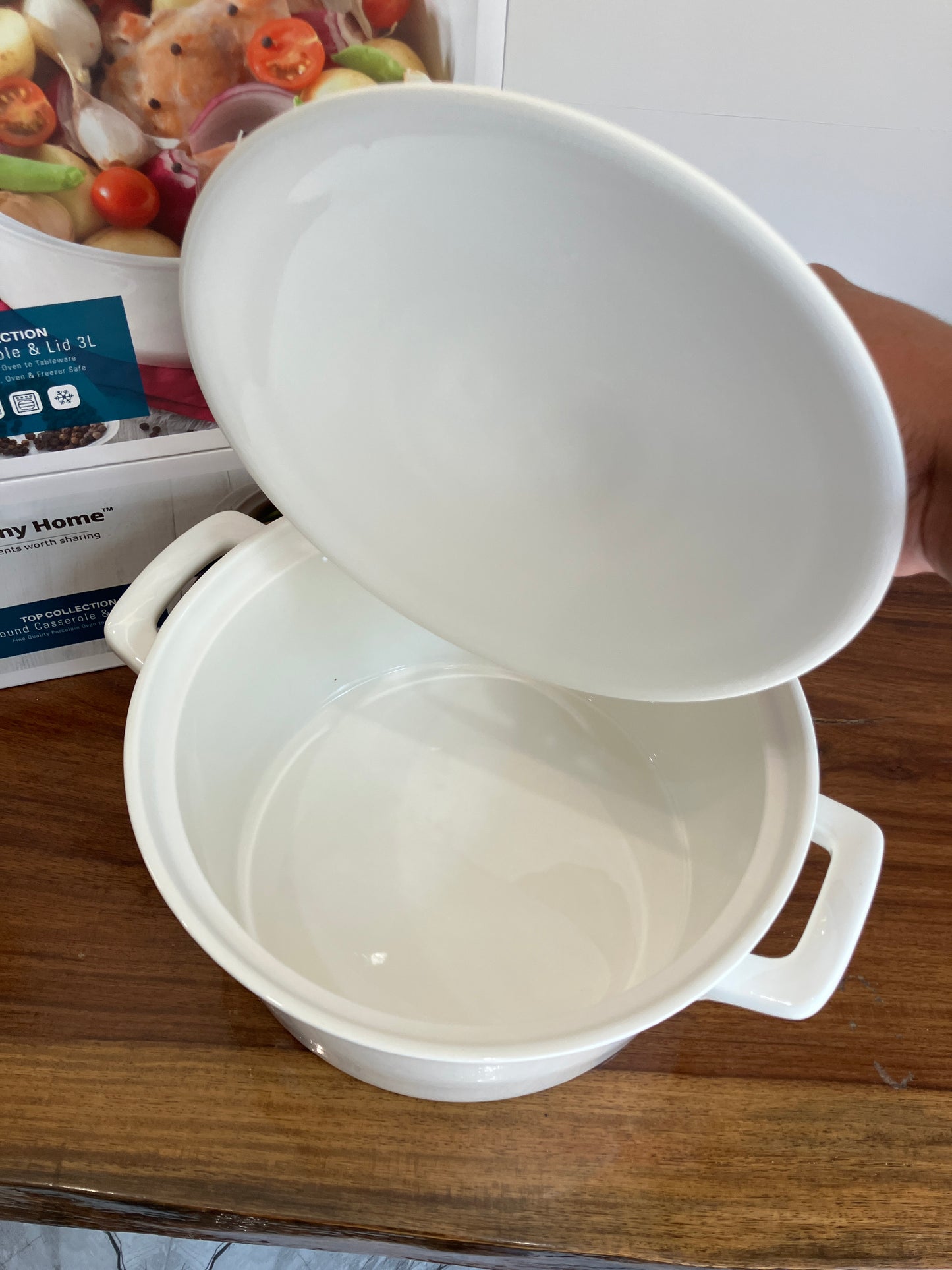 Danny Home Round Casserole & Lid 1Pcs