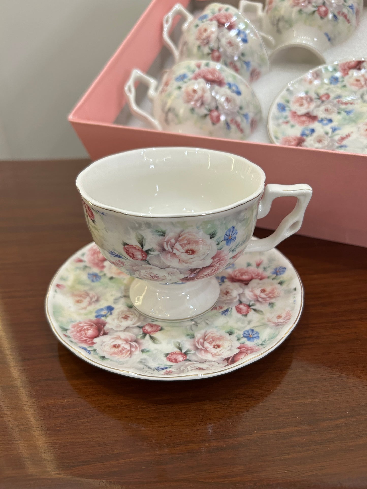 Premium Vintage Petal Cup Saucer Set 12Pcs