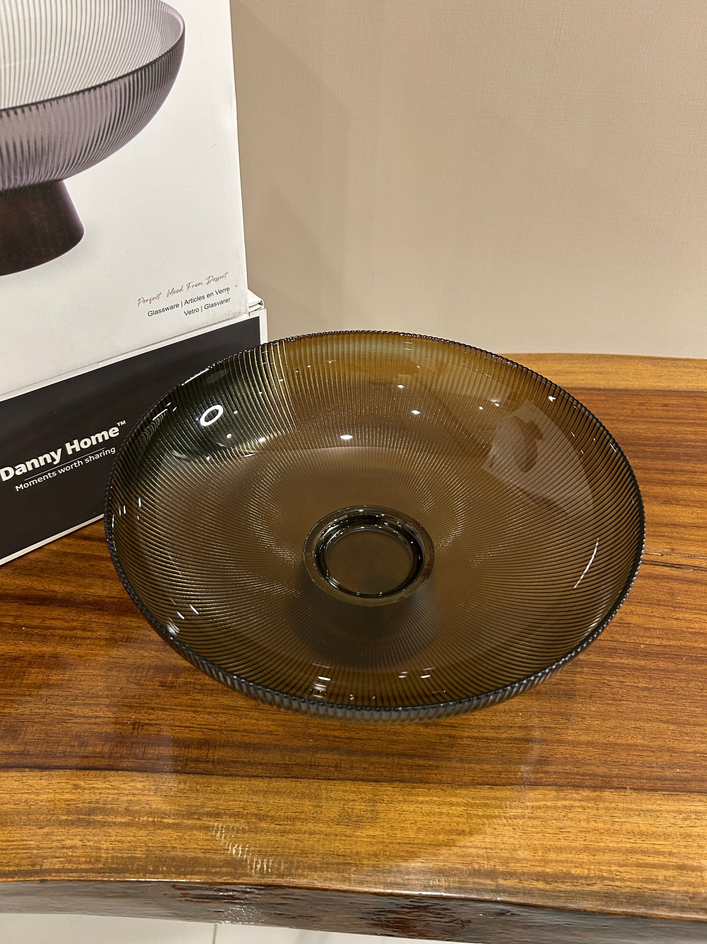 Danny Home Smoky Glass Pedestal Fruit Bowl (Medium)