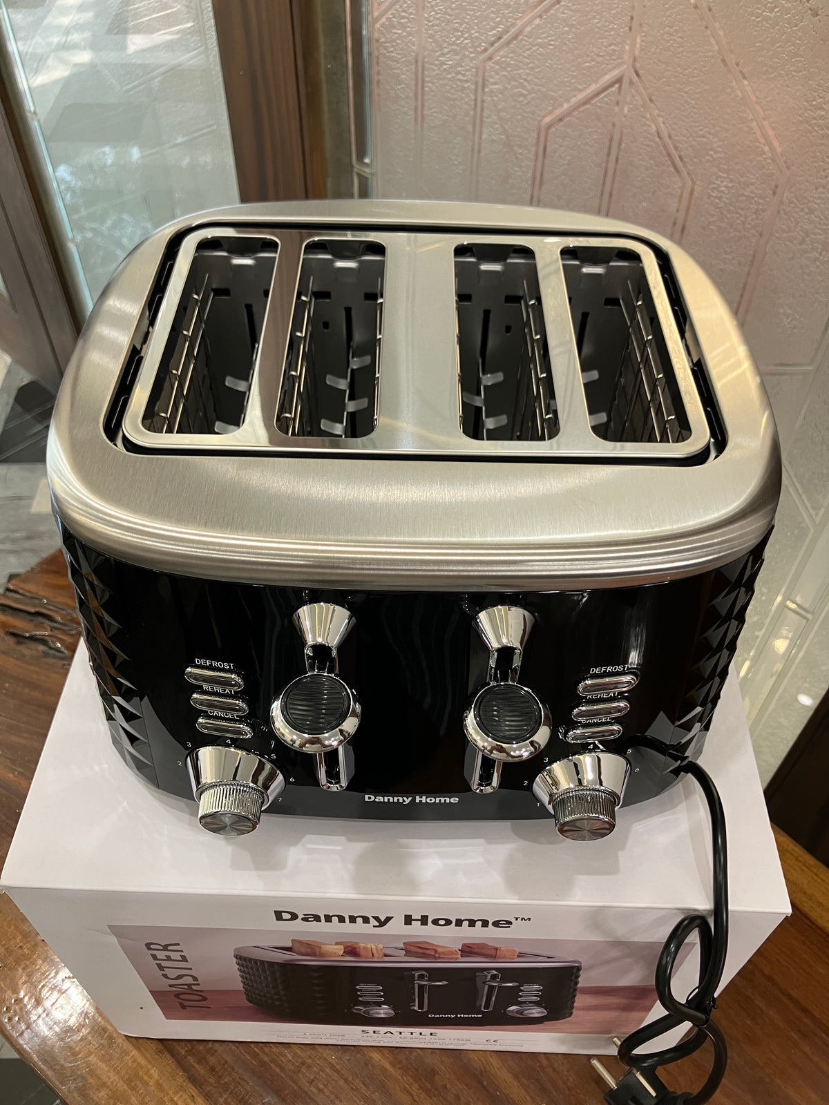 Danny Home Seattle Electric Toaster (4 Slot)