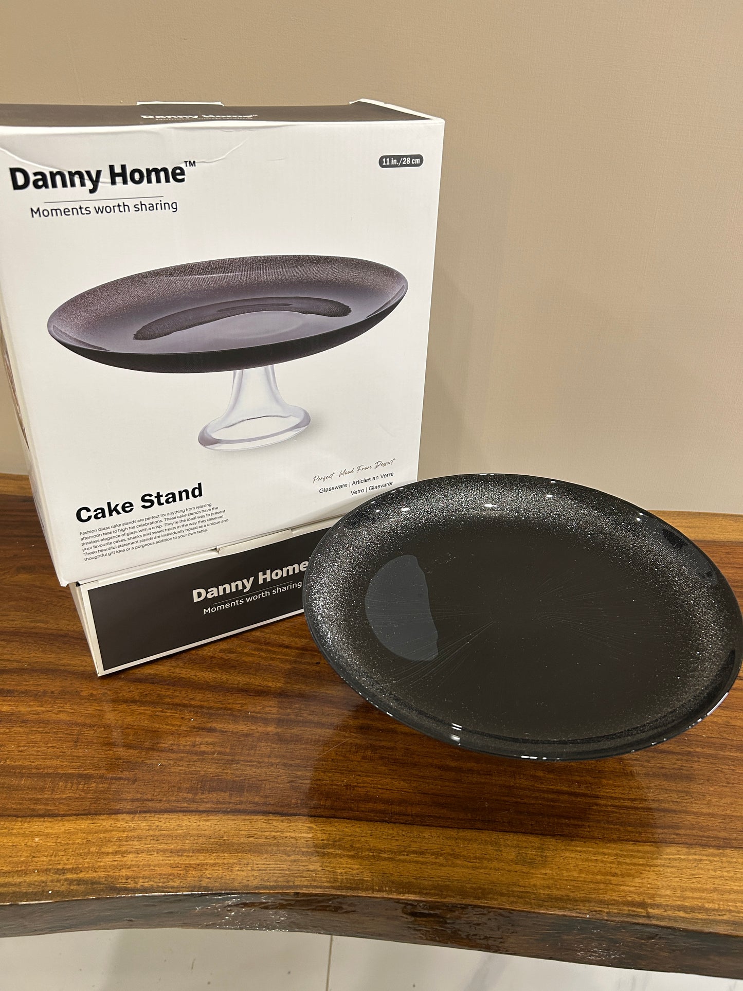 Danny Home Glass Cake Dish Star Black