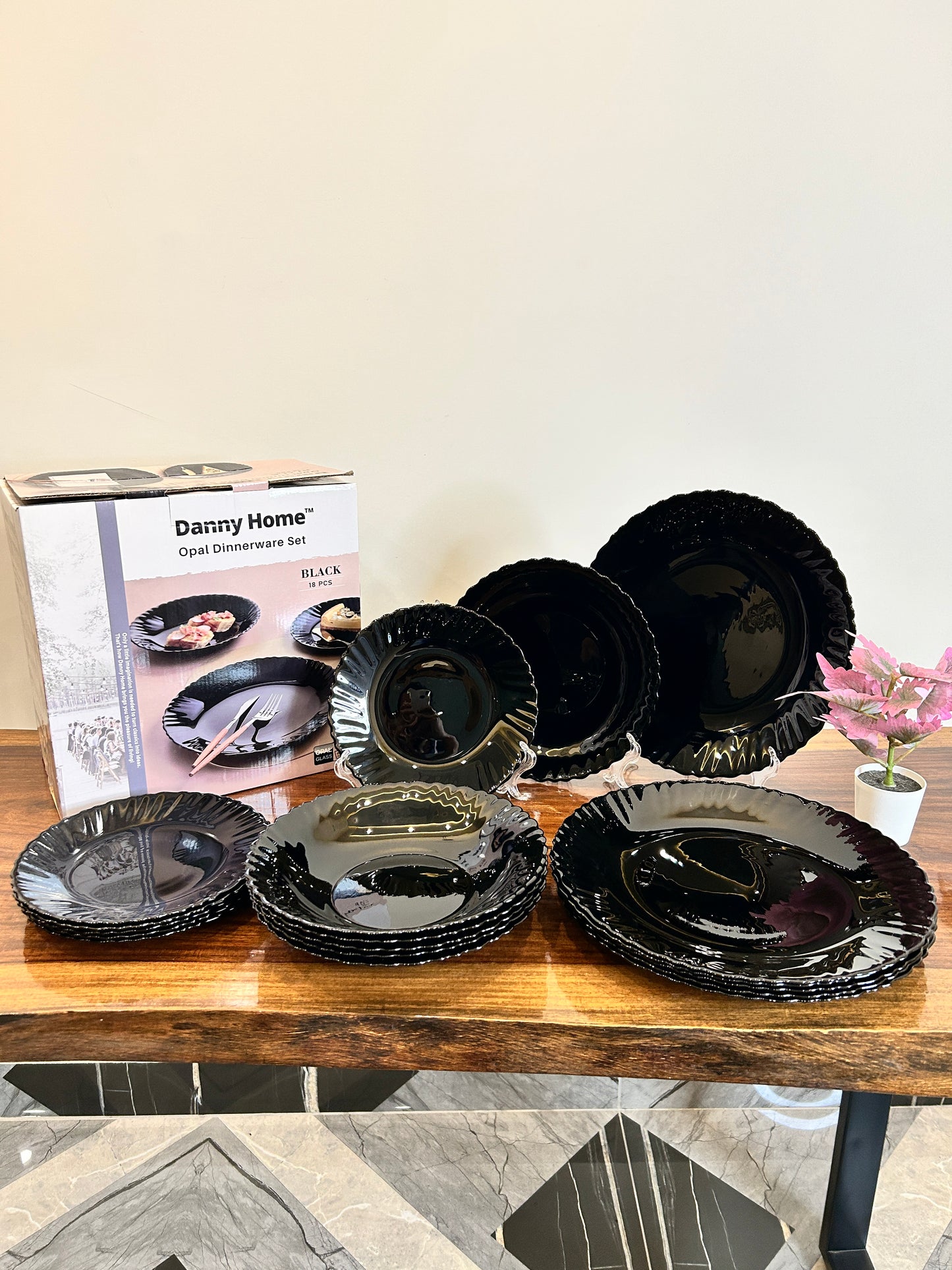 Danny Home Opal Plate Black Set 18Pcs