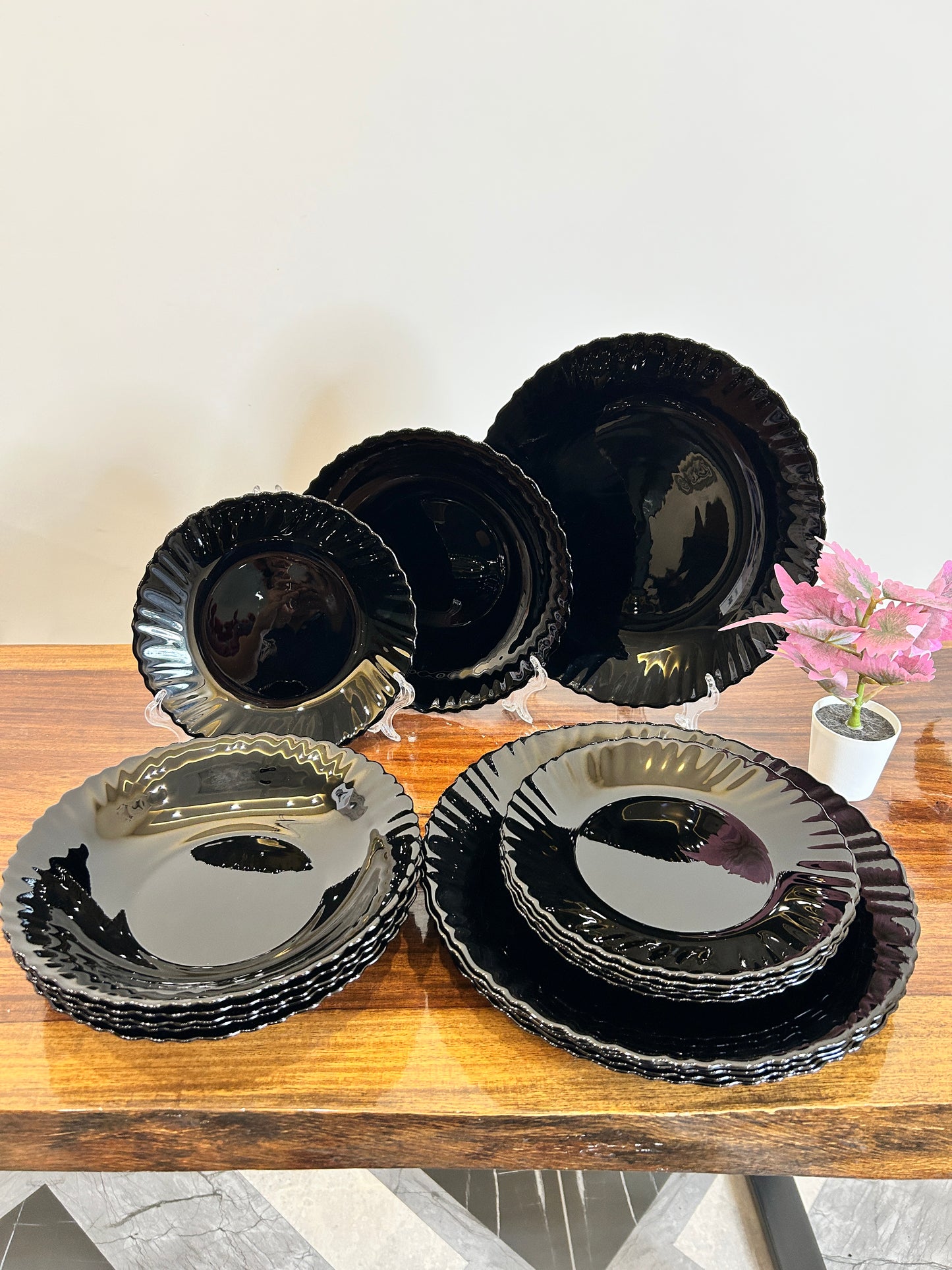 Danny Home Opal Plate Black Set 18Pcs