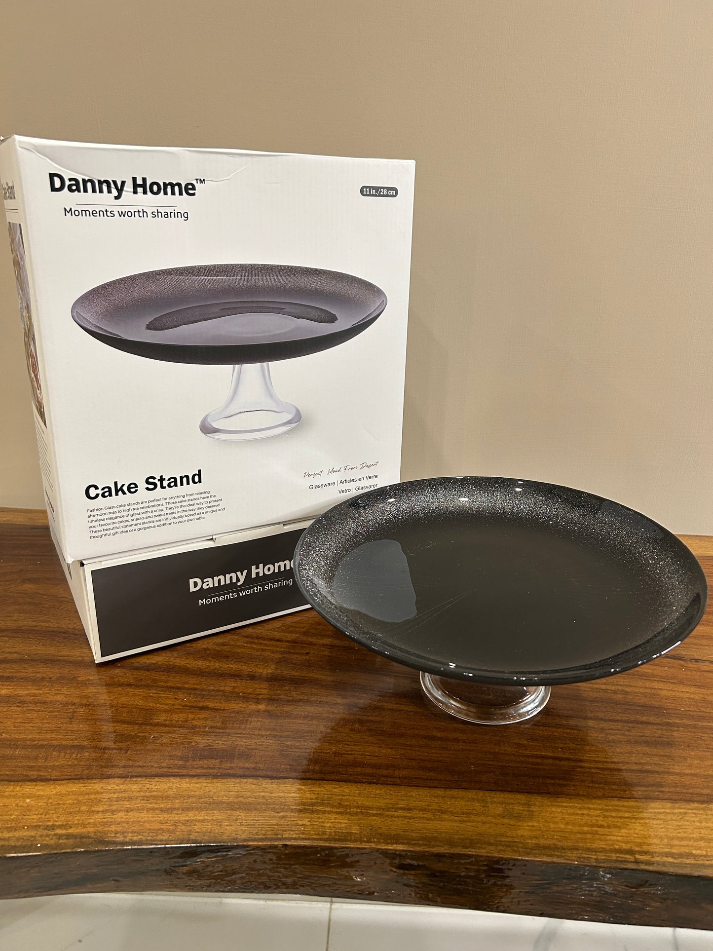 Danny Home Glass Cake Dish Star Black