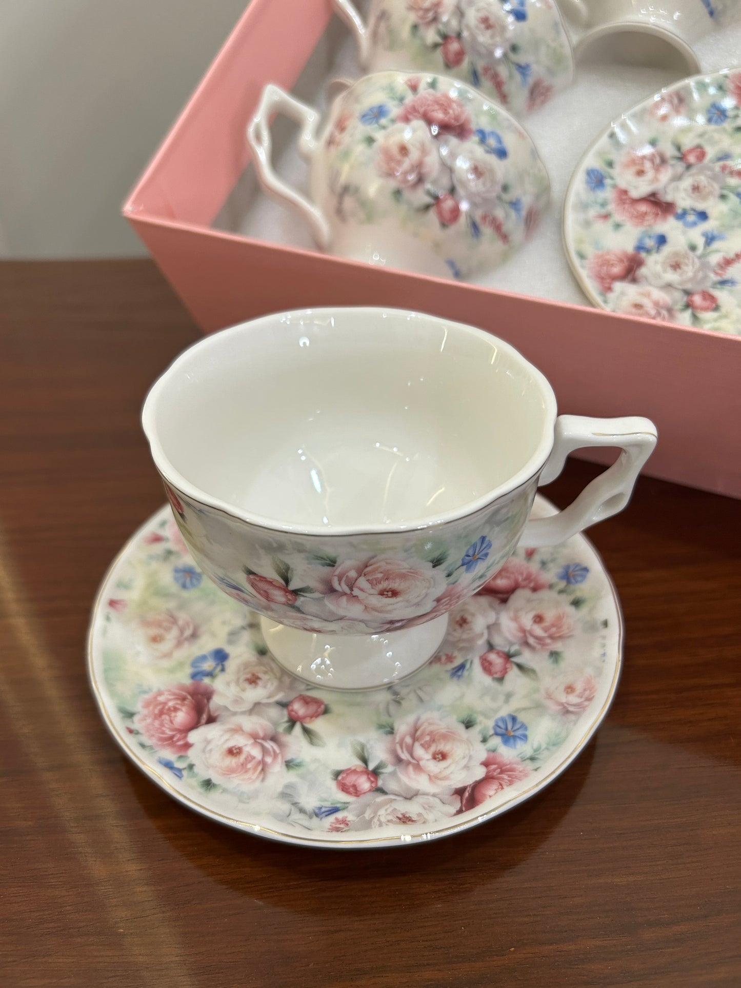 Premium Vintage Petal Cup Saucer Set 12Pcs