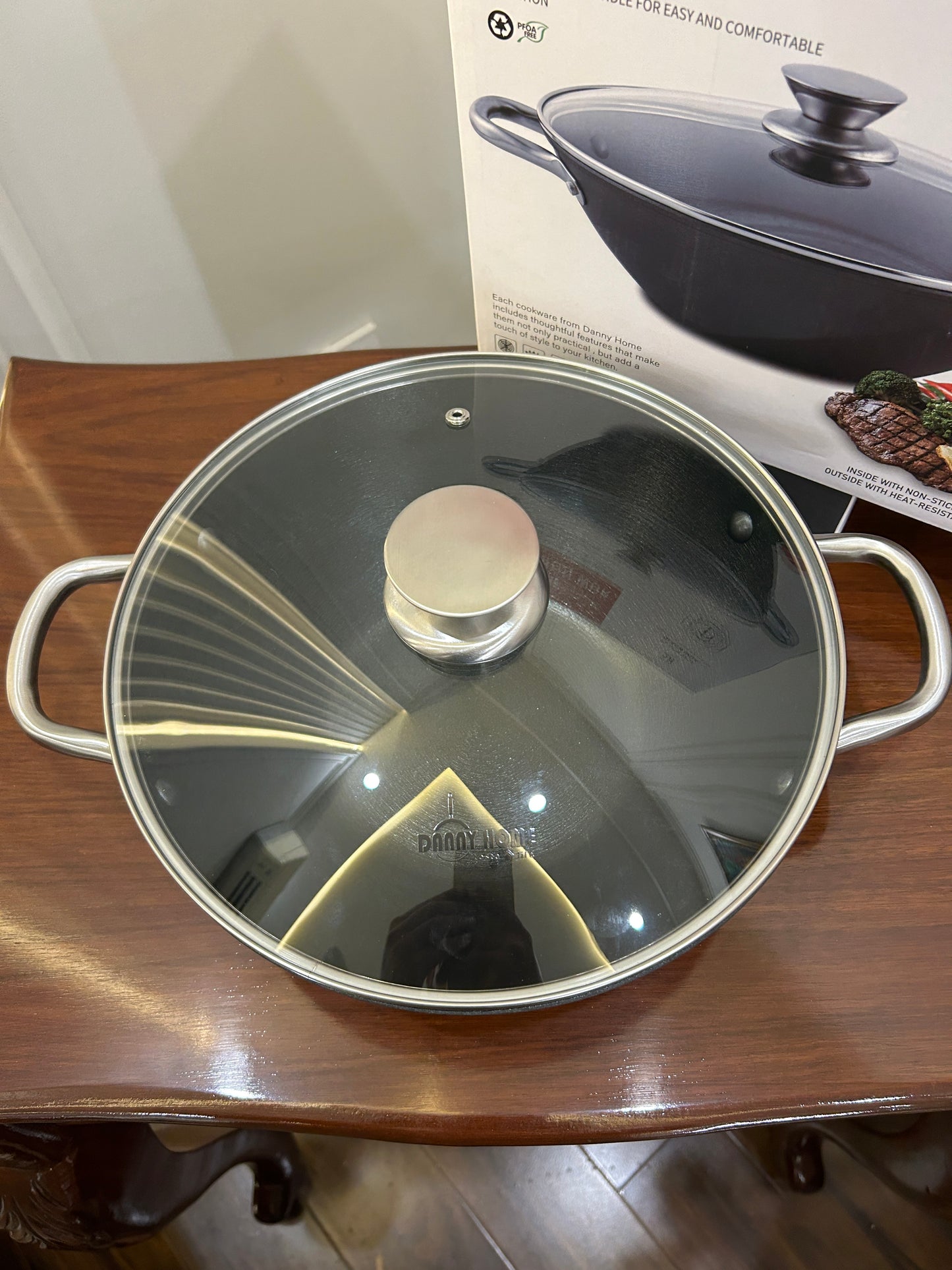 Danny Home Cast-Iron Wok 28CM