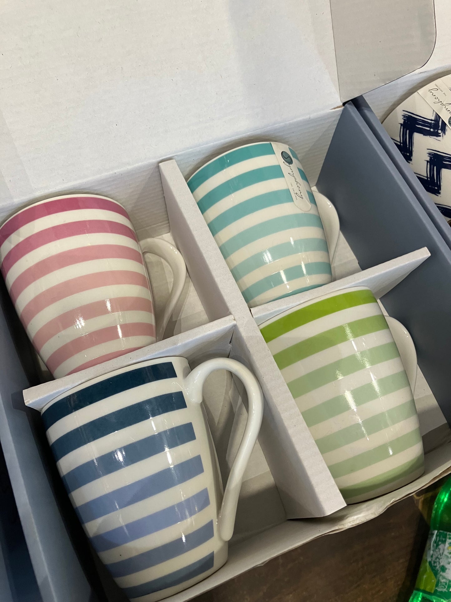 Symphony Monroe Mugs 4Pcs Box.