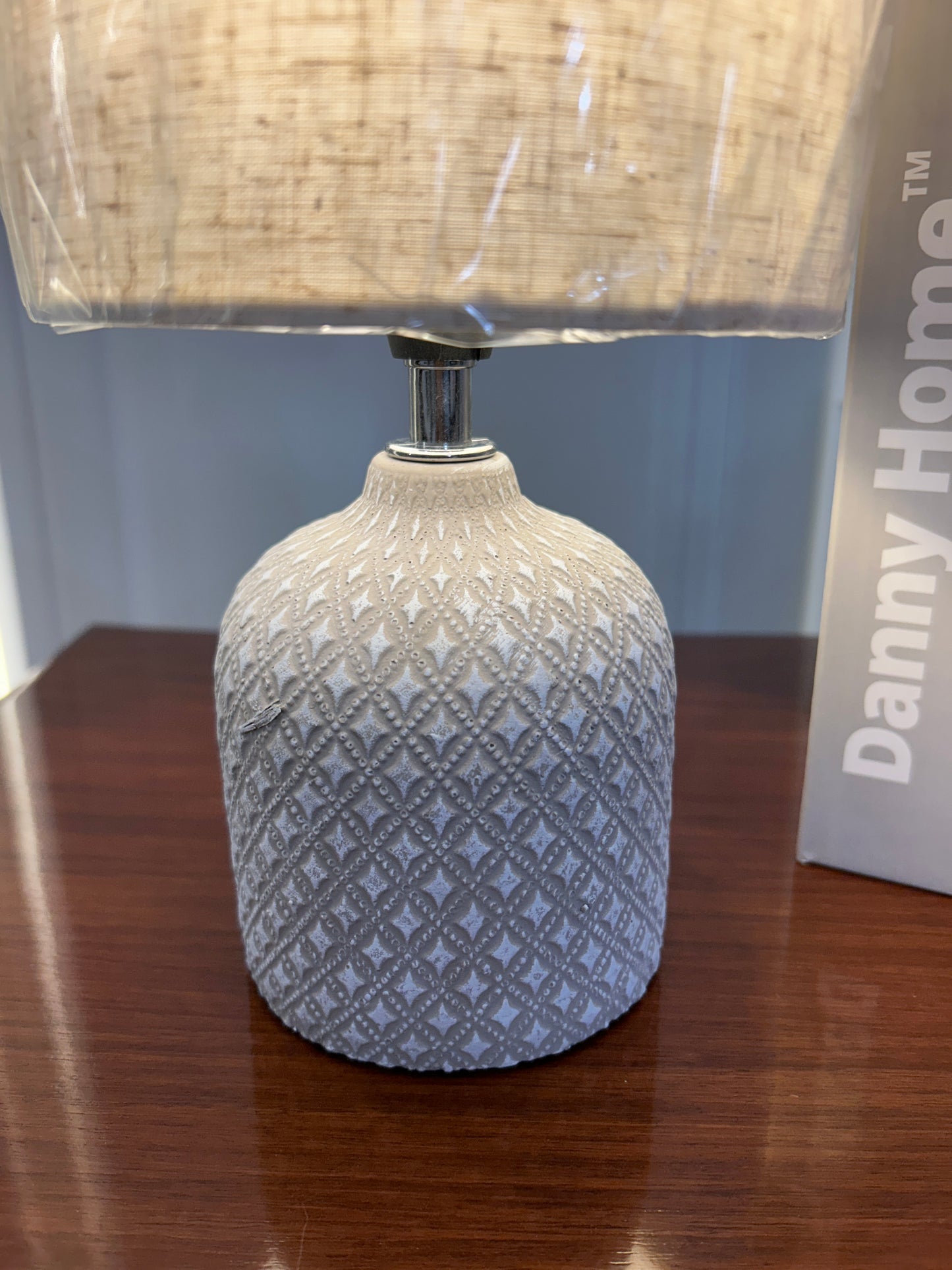 Danny Home Beige Ceramic Table Lamp 1Pcs