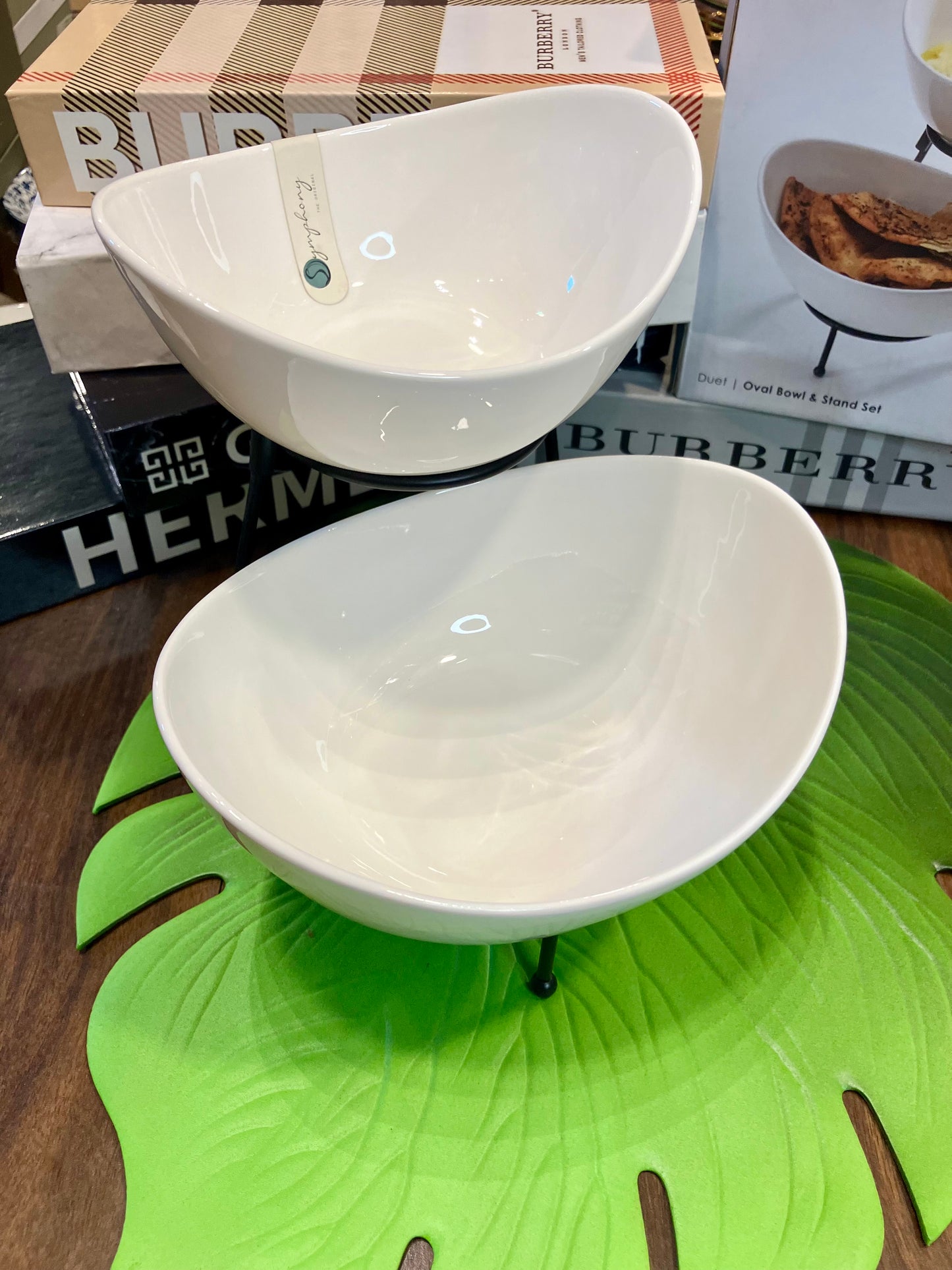 Symphony Oval Bowl & Stand Set