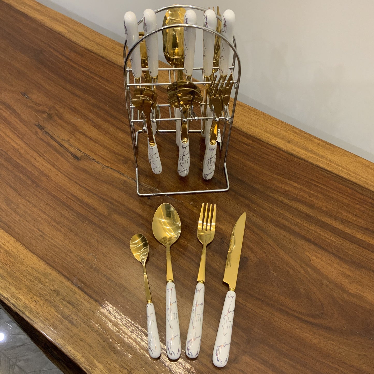 White Gold Plated Cutlery Set 24 pcs